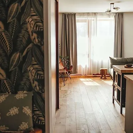 Simply Hotel *